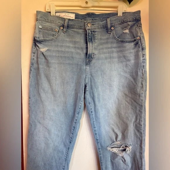 Hand Embroidered Flames Hem Jeans ❤️‍🔥 - Picture 4 of 8